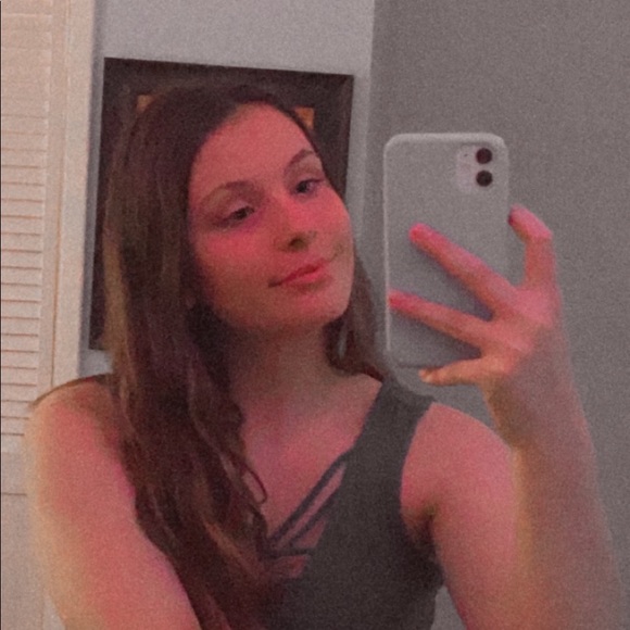 Meet your Posher, Rachel - Picture 1 of 1